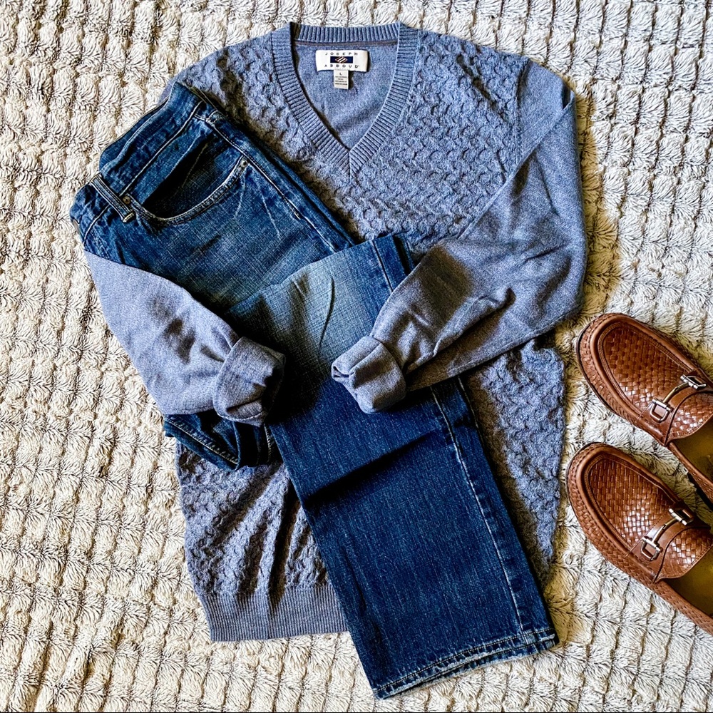 Joseph Abboud Blue V-Neck Sweater